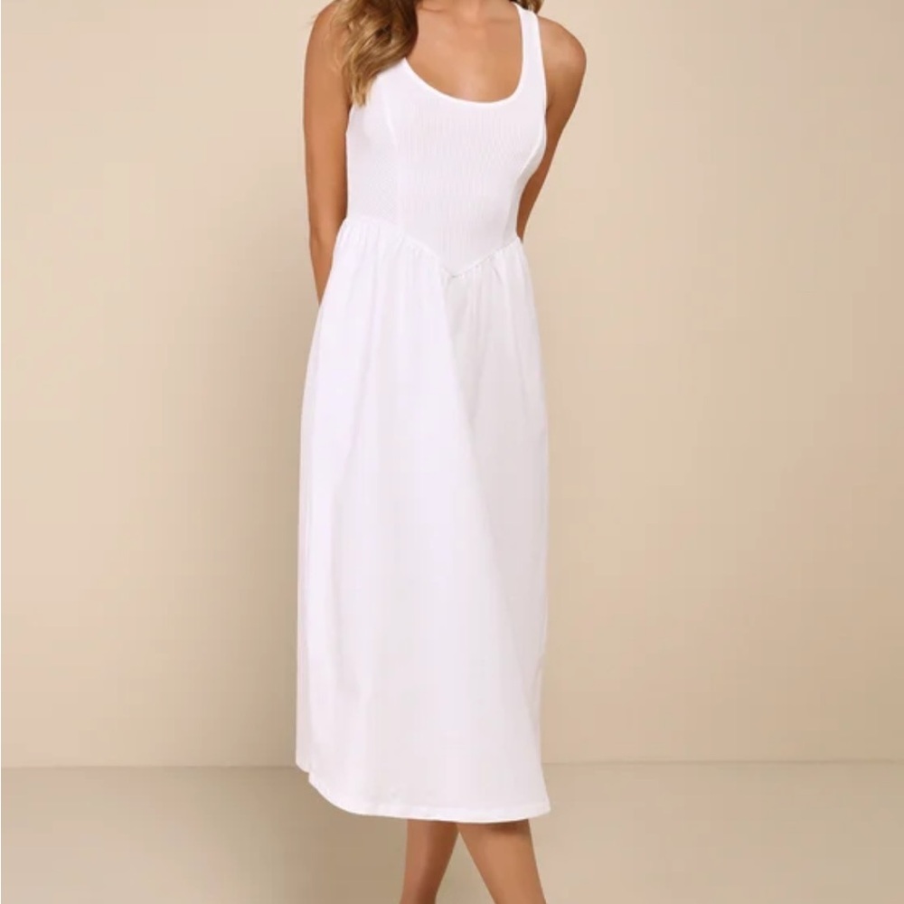 Like New! Lulus White Ribbed Midi Dress, Size M